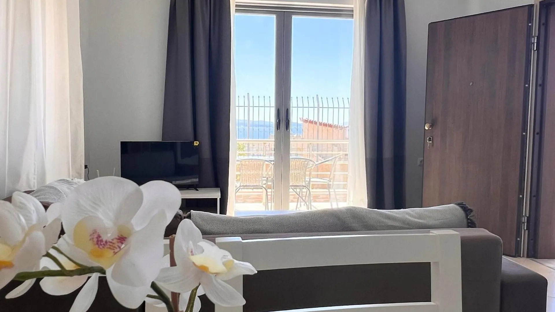 Apartment Villa Dea Sarande